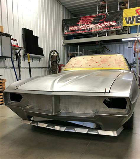 metal fabrication auto shop|Custom Car Restoration .